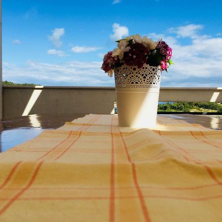 Apartment Pika Smokvina 2A Vinišće Buitenkant foto
